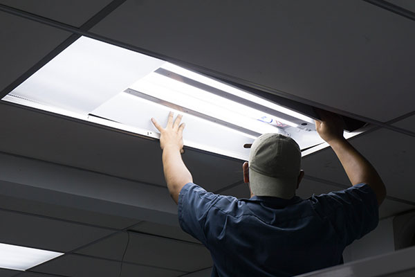 office light bulbs changing